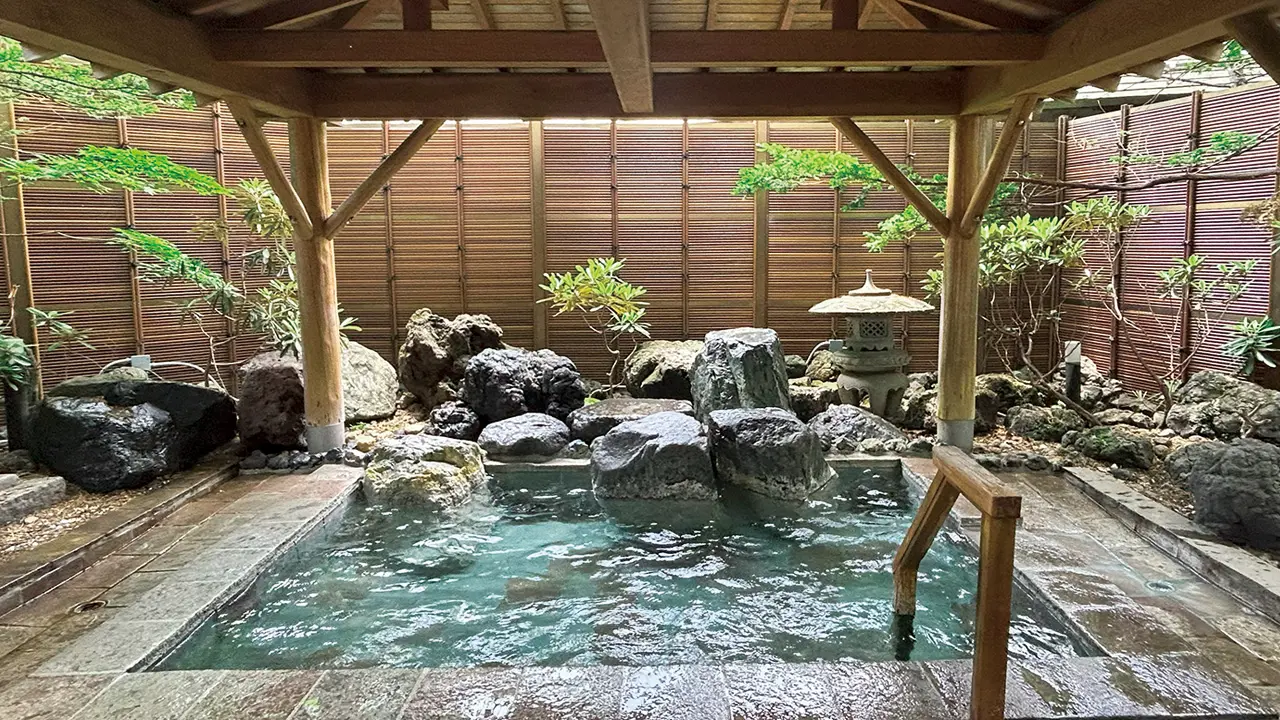 万代の湯 露天風呂