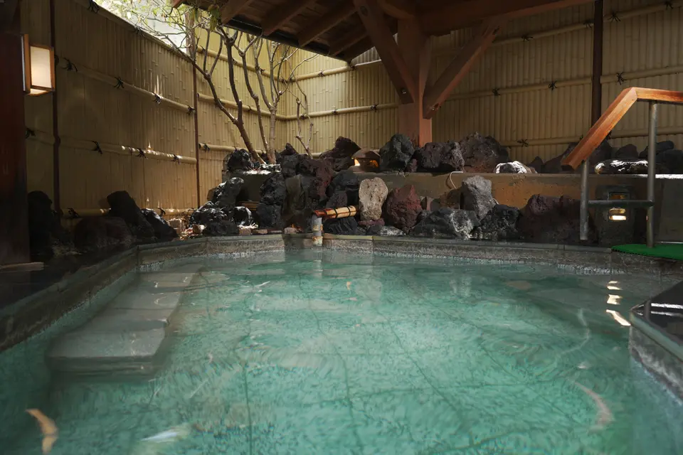 西の湯 露天風呂