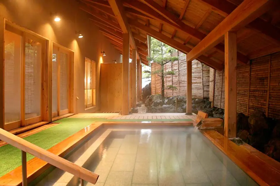 遊山の湯 露天風呂