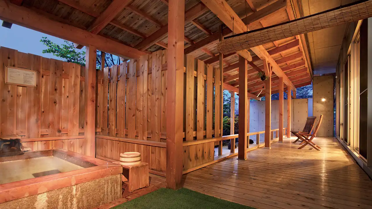 雲松庵露天風呂付客室露天風呂一例